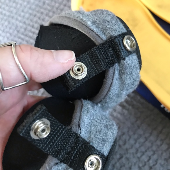 Mahabis grey slippers with grey and yellow changeable souls. EUC - Picture 4 of 11